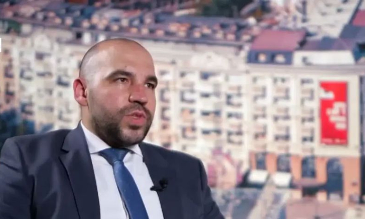 Виктор Стоянов: След вота в Унгария не бива да очакваме промяна в отношението на Северна Македония към България