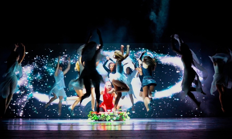 Мюзикхолен театър Пловдив играе в неделя най-награждавания си спектакъл „Прераждане“