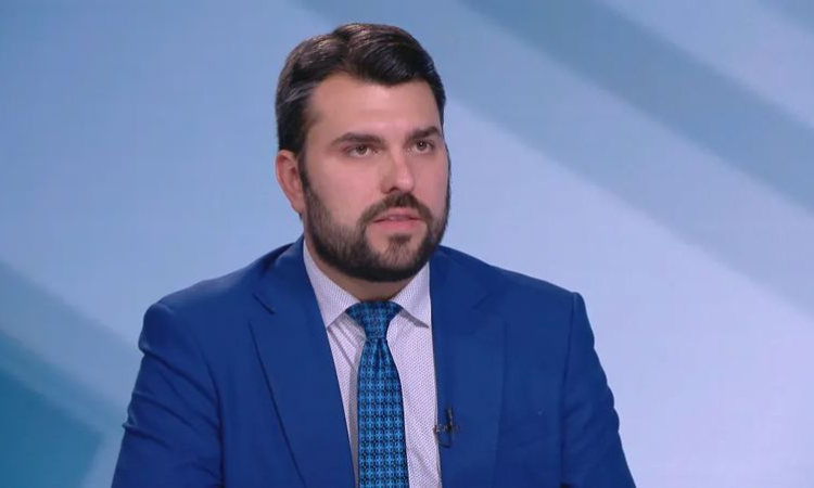 Георг Георгиев: Радев поля всички с дипломатичен, но леден душ